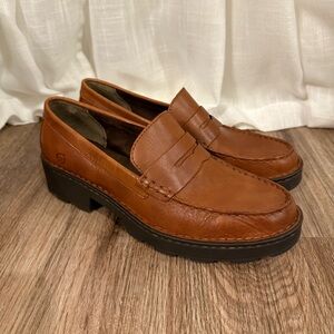 BORN Carrera Lugged Sole Penny Loafers Women’s 10 Brown Leather Chunky Preppy